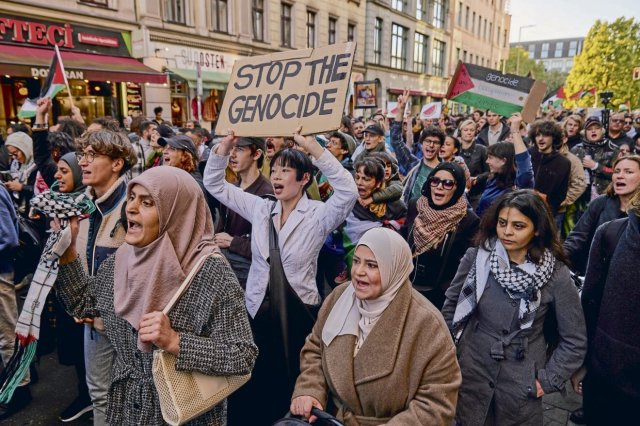 Am Samstag nahmen Tausende an einer der wenigen erlaubten Demonstrationen in Berlin teil, um ihre Solidarität mit Palästina auszudrücken.