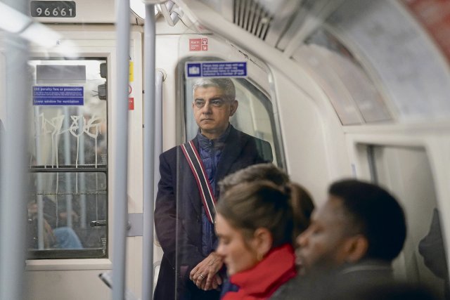 Sadiq Khan, Aushängeschild des umweltbewussten London, fährt auch mit der U-Bahn zu Terminen.