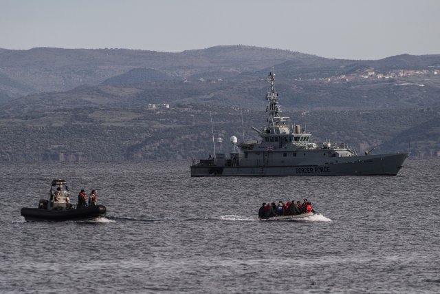 Spitzel des griechischen Geheimdienstes gaben sich als Migranten aus, um den Flüchtlingsunterstützern Straftaten anzuhängen.