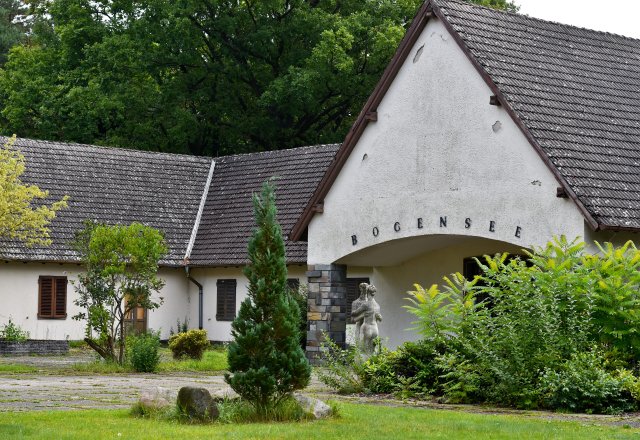 Die Villa von Goebbels am Bogensee bei Wandlitz. Den See samt 50...