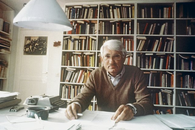 Jürgen Habermas, Sozialphilosoph und Soziologe der »Frankfurter Schule«, im August 1981 in seinem Haus in Starnberg
