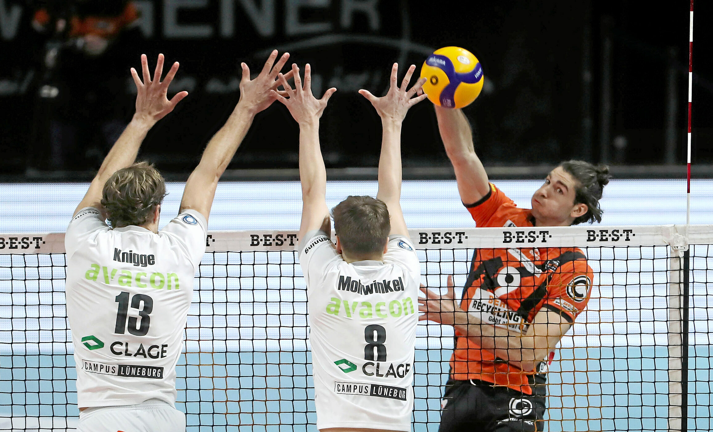 Bundesliga de volley-ball : les Volleys de Berlin battent Lunebourg en demi-finale des séries éliminatoires