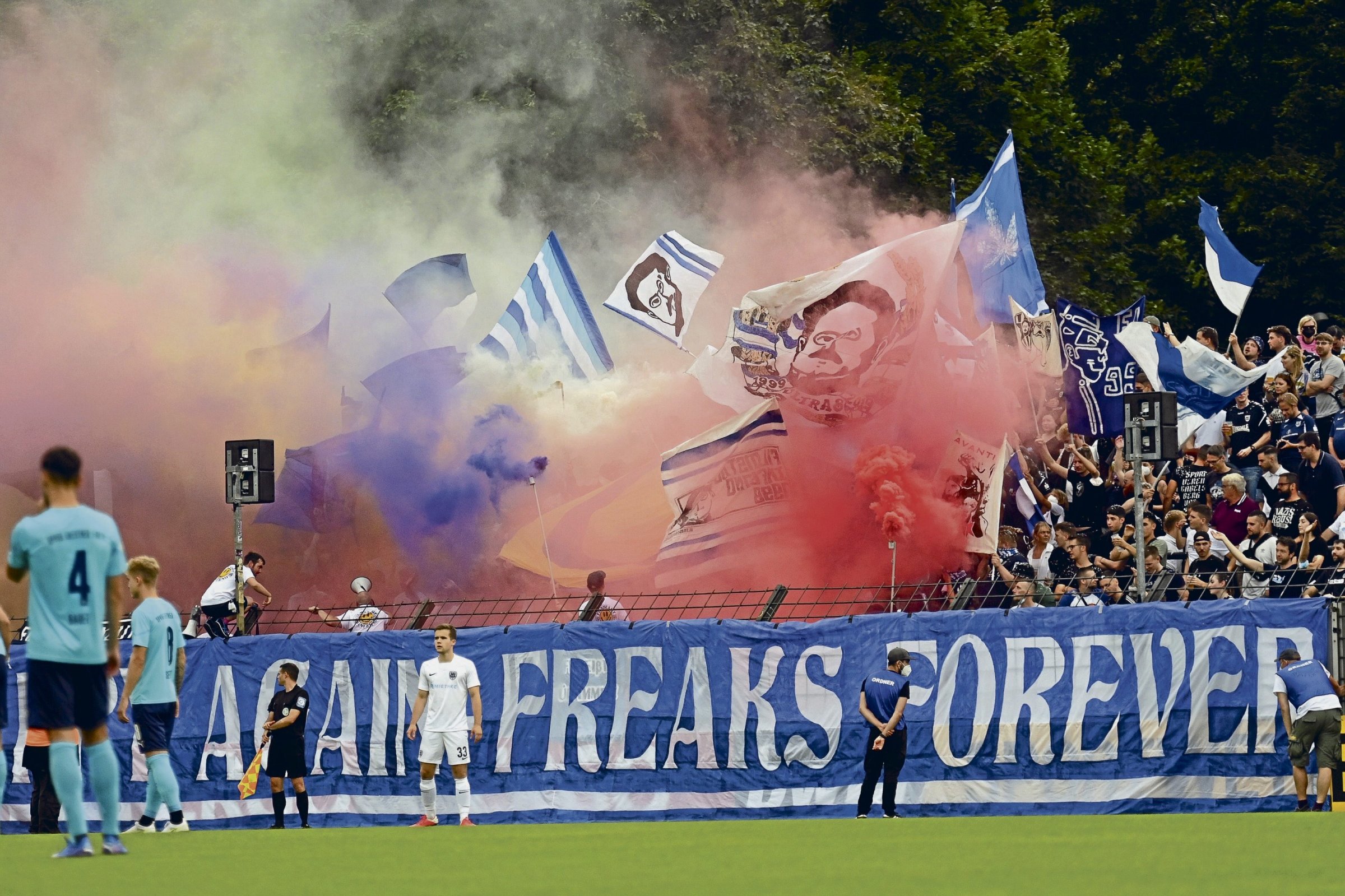 Fu-ball-Karl-Liebknecht-jetzt-im-Fu-ballstadion