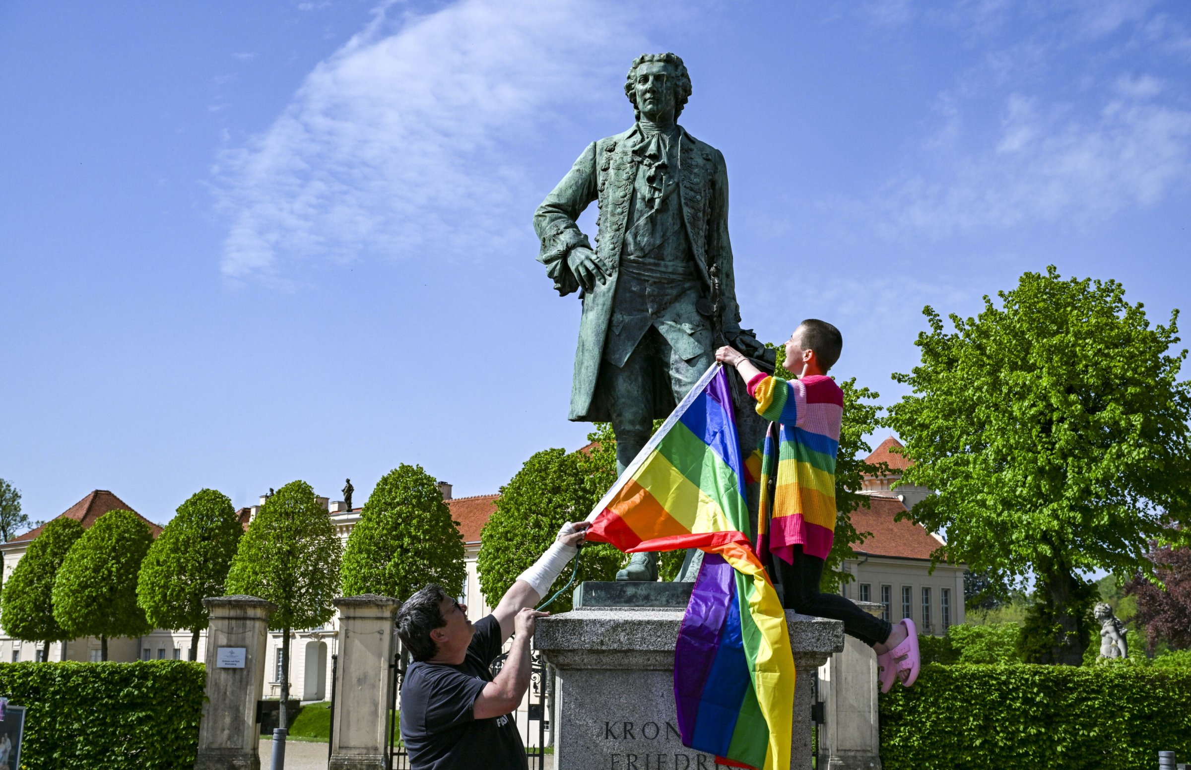 Antifaschismus-CSDs-in-Brandenburg-Regenbogensommer-ohne-Nazis