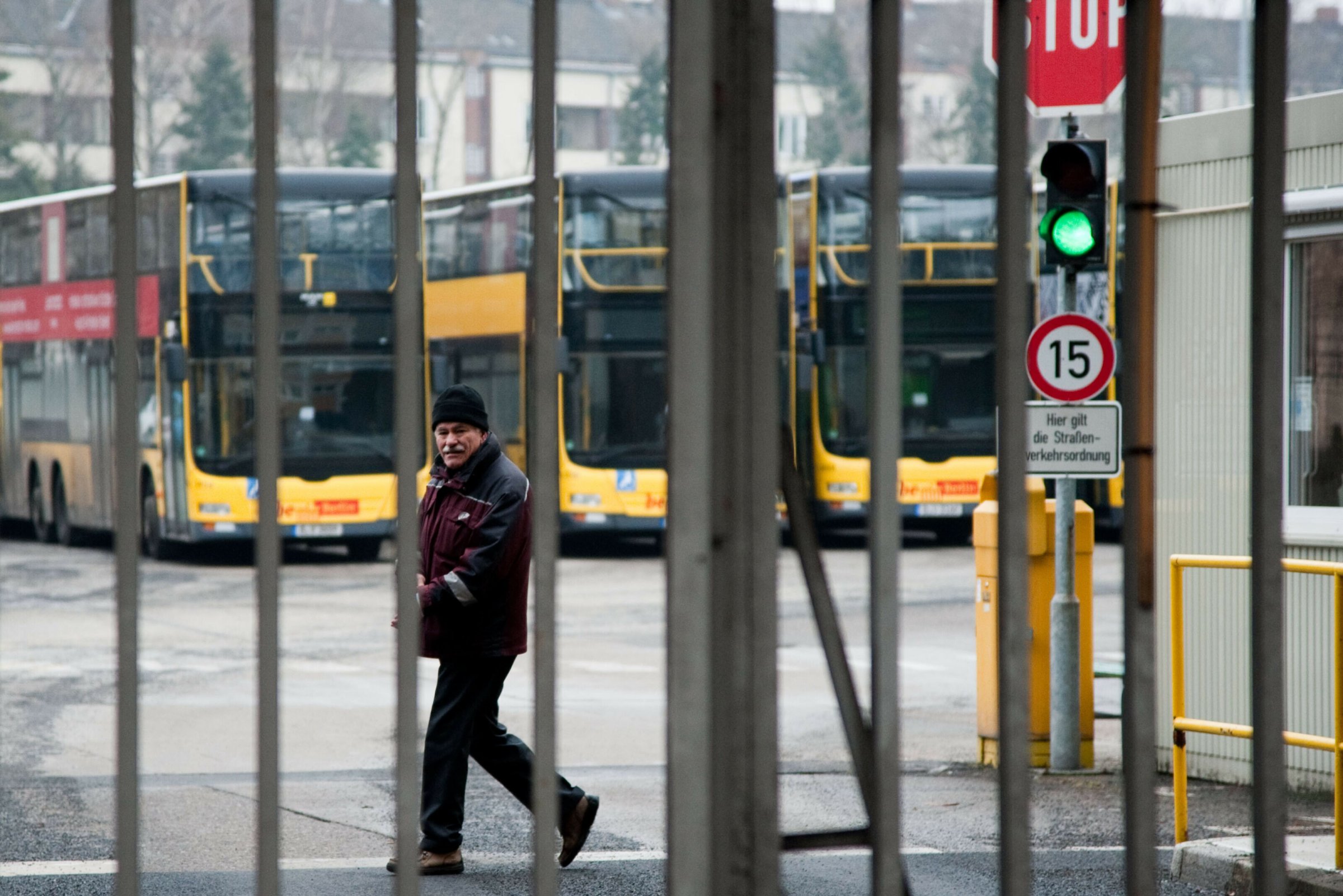 BVG-Einsturzgefahr-am-Bus-Betriebshof-in-Berlin-Wilmersdorf