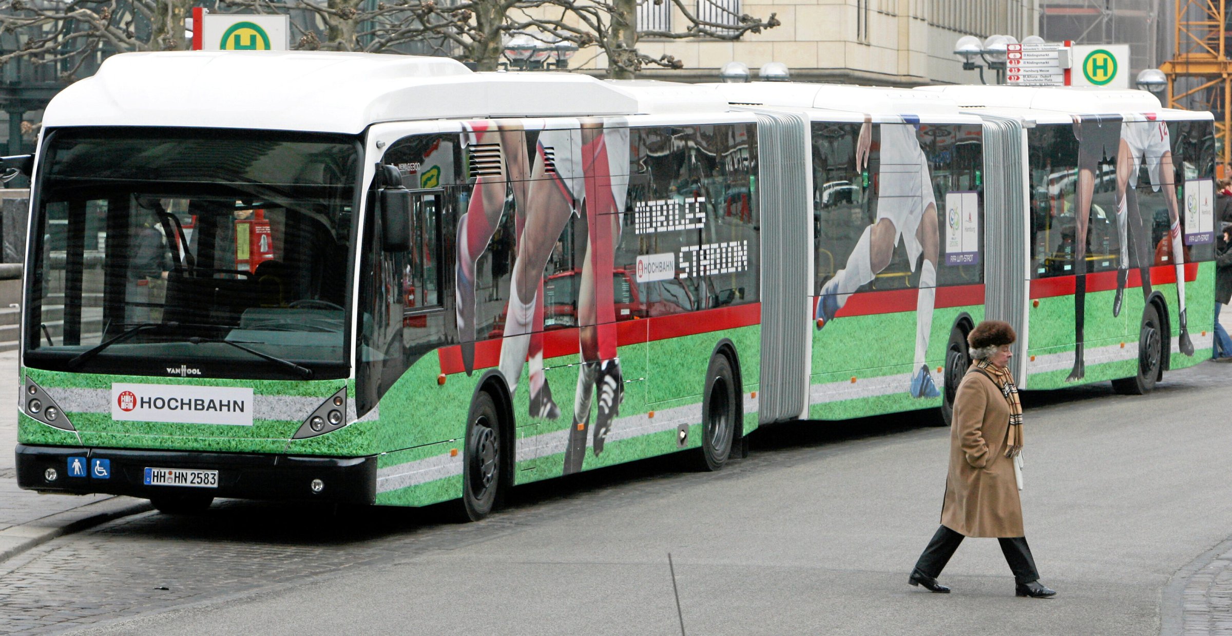 BVG-Visionen-der-Berliner-CDU-Mega-busse-als-Tram-killer