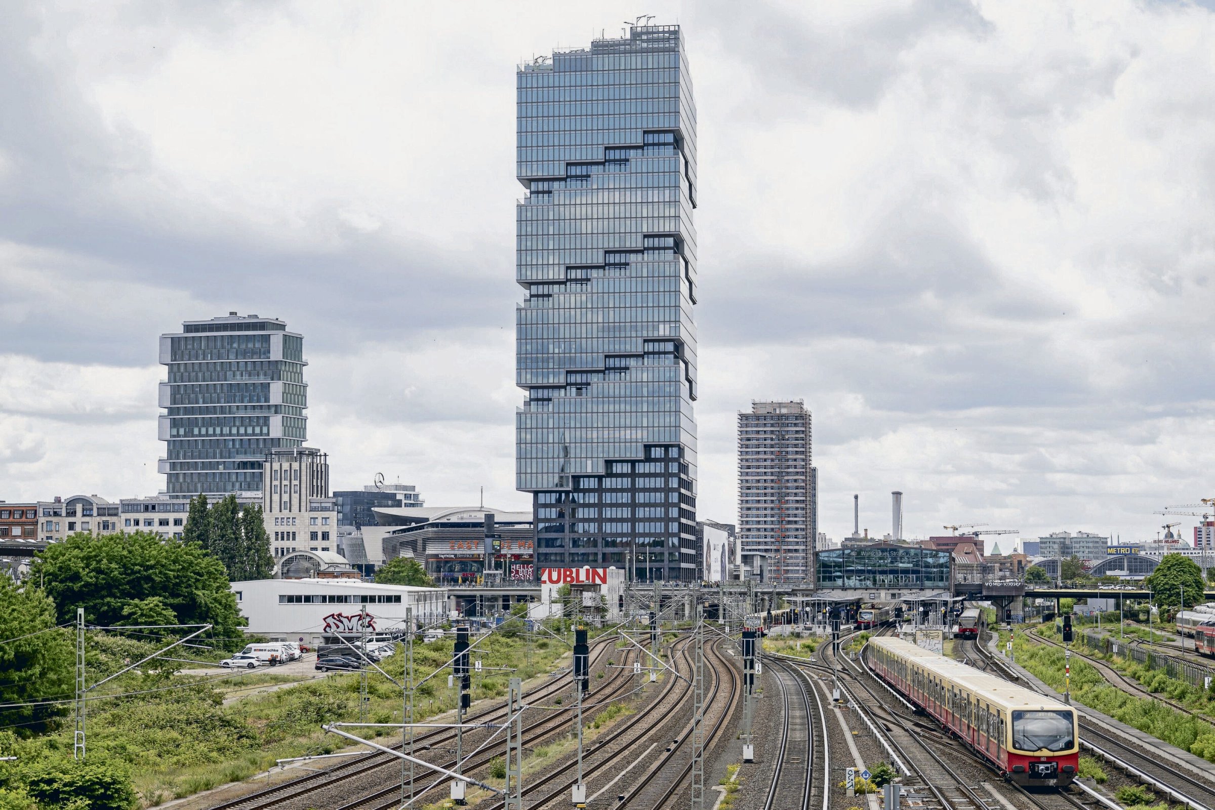 Proteste-gegen-Hochhaus-Rudolfkiez-in-Friedrichshain-ohne-Klotz