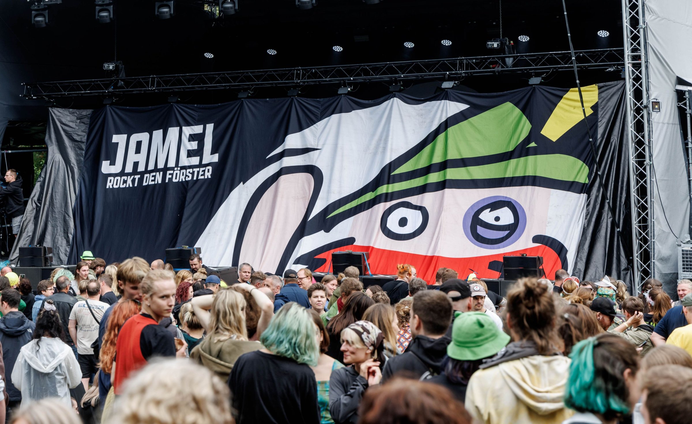 Gemeinde-G-gelow-Festival-Jamel-rockt-den-F-rster-Urteil-zu-ihren-Gunsten
