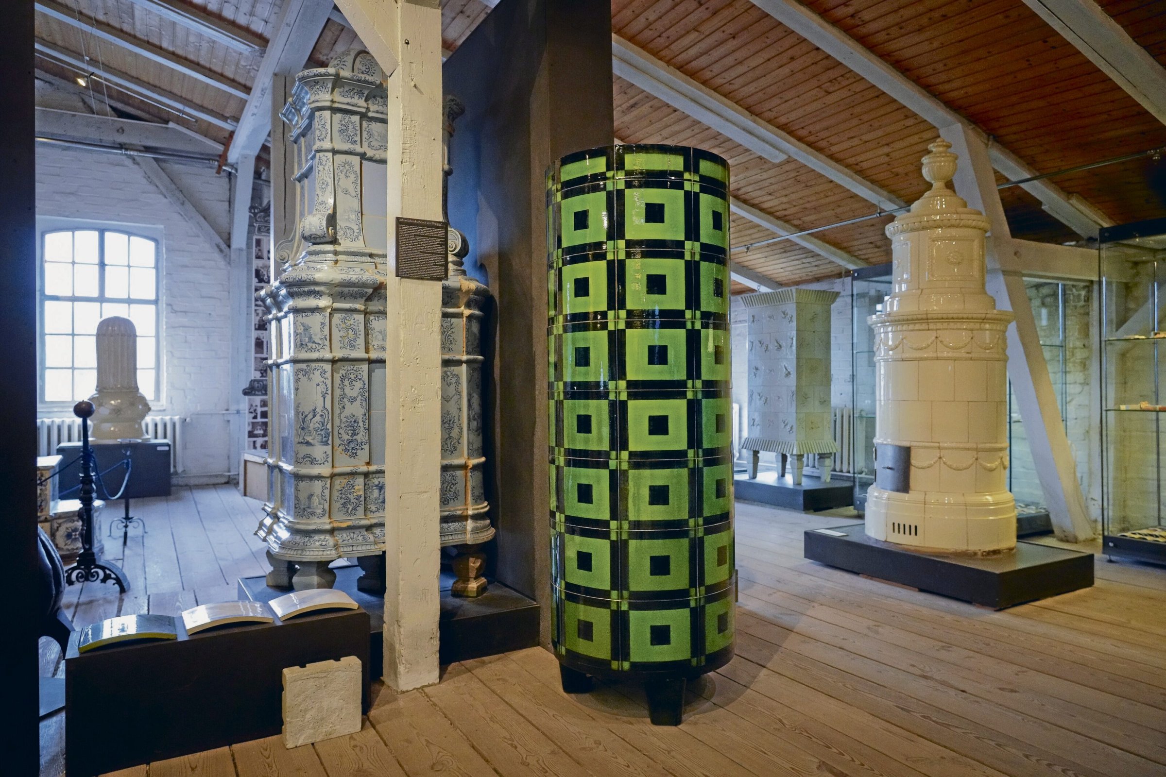 Keramikmuseum-Velten-Wo-Patina-Geschichte-transportiert