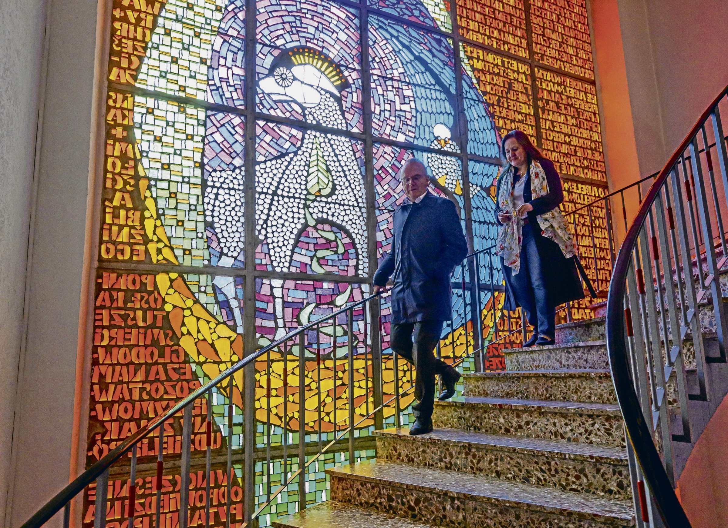 Ostmoderne-Schmutziger-Tanz-um-die-Ostmoderne