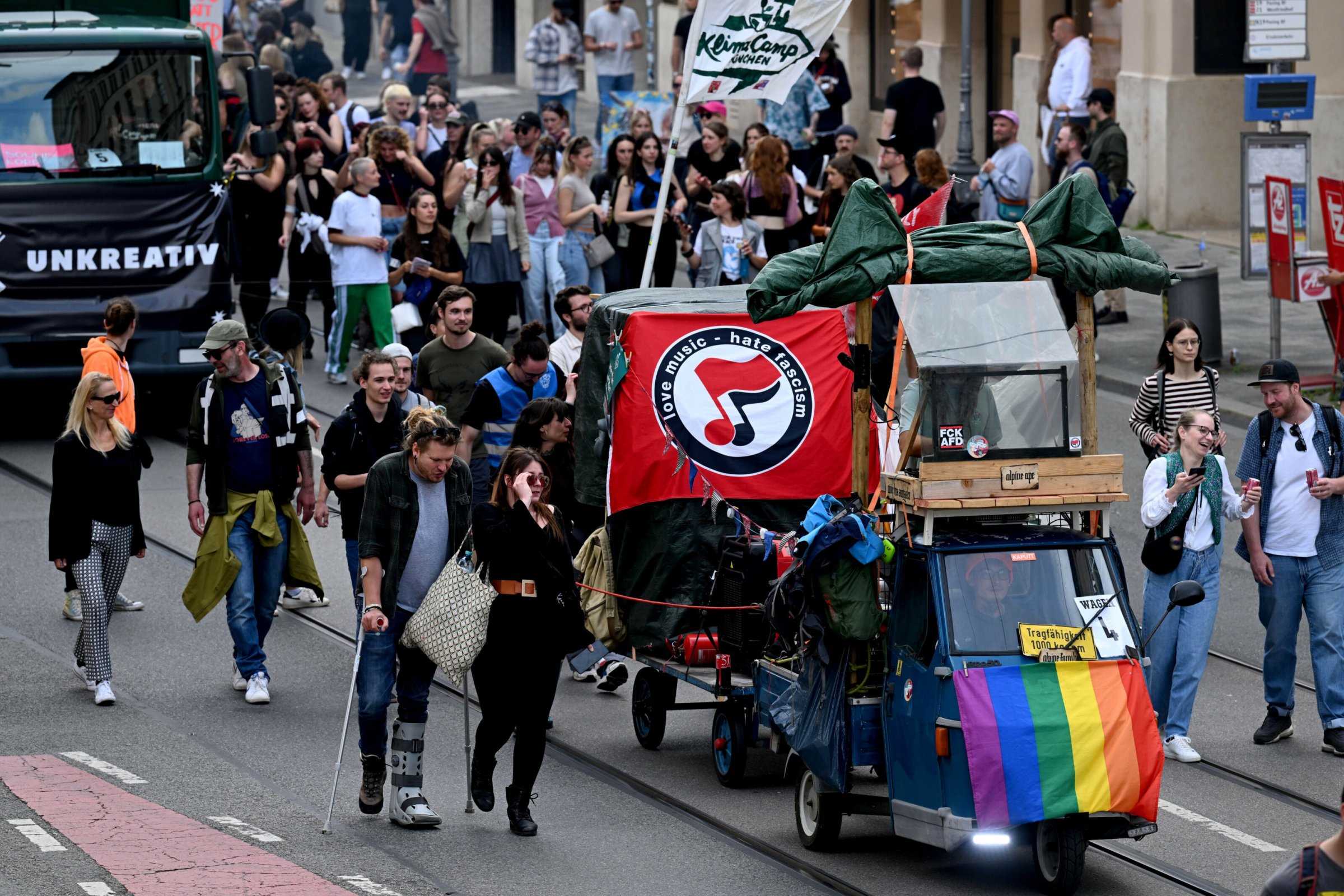 Versammlungsfreiheit-Tanzdemo-in-Aachen-verboten