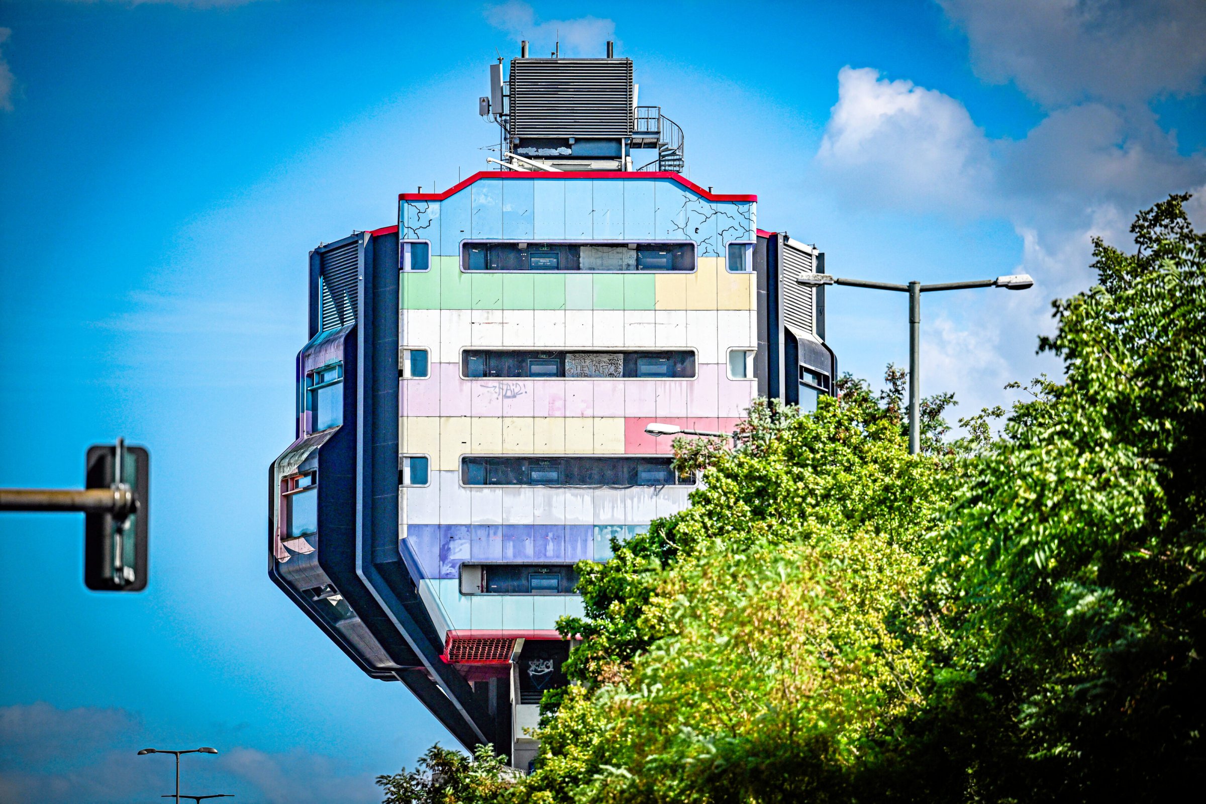 Stadtentwicklung-Schlo-stra-e-in-Berlin-Boulevard-des-Leerstands