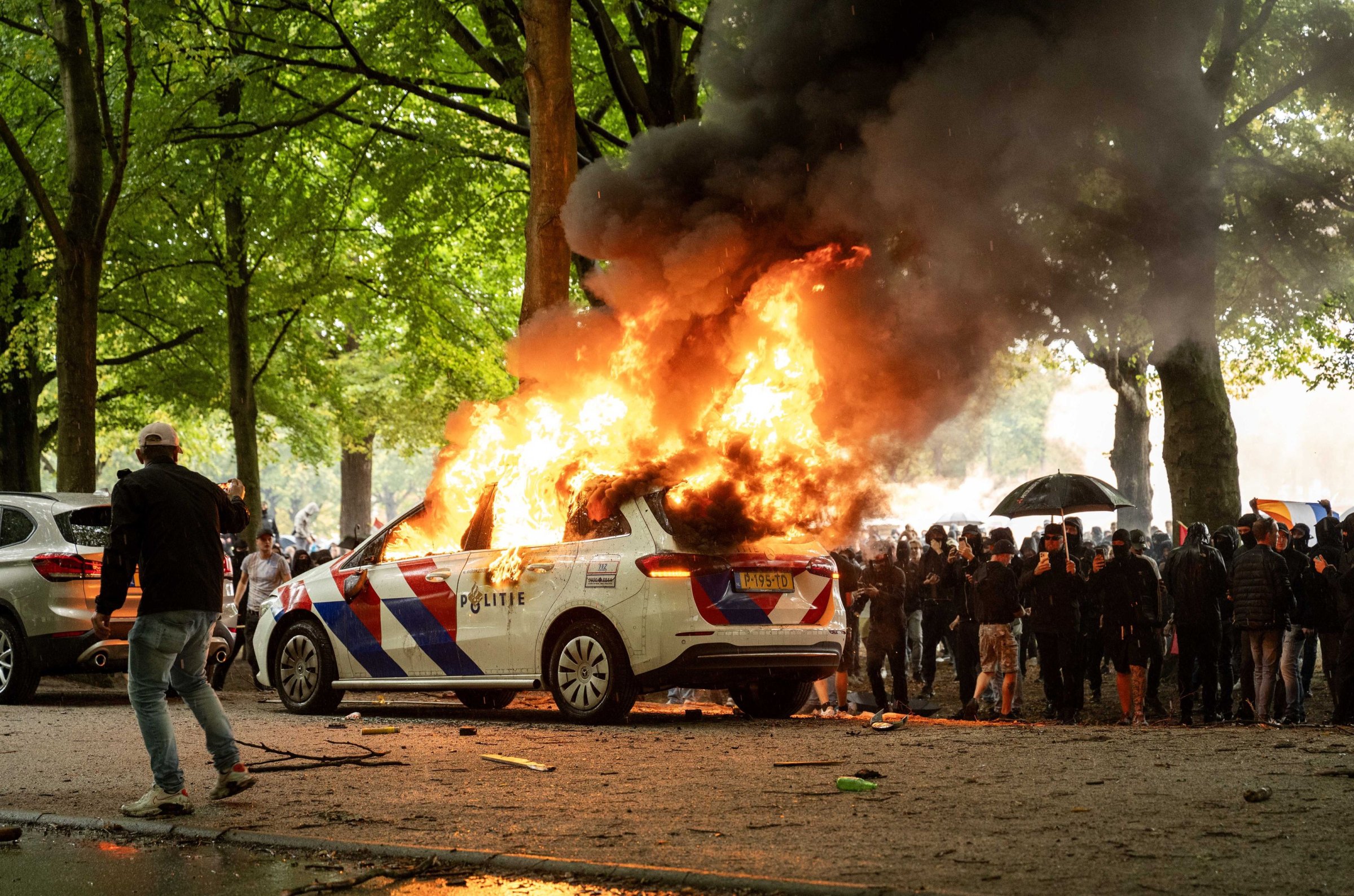 Niederlande-Den-Haag-Gewalt-bei-migrationsfeindlicher-Demo