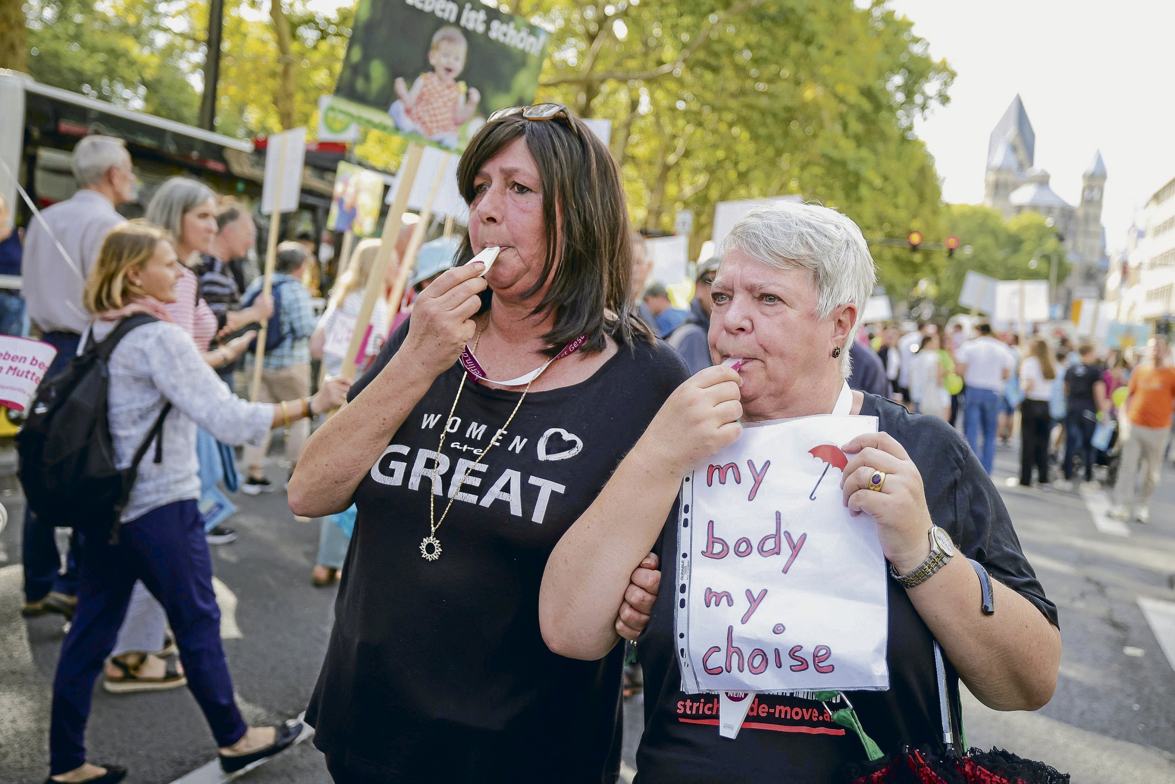 Abtreibungsgegner-in-Berlin-Feministisch-gegen-den-Marsch-f-r-das-Leben-