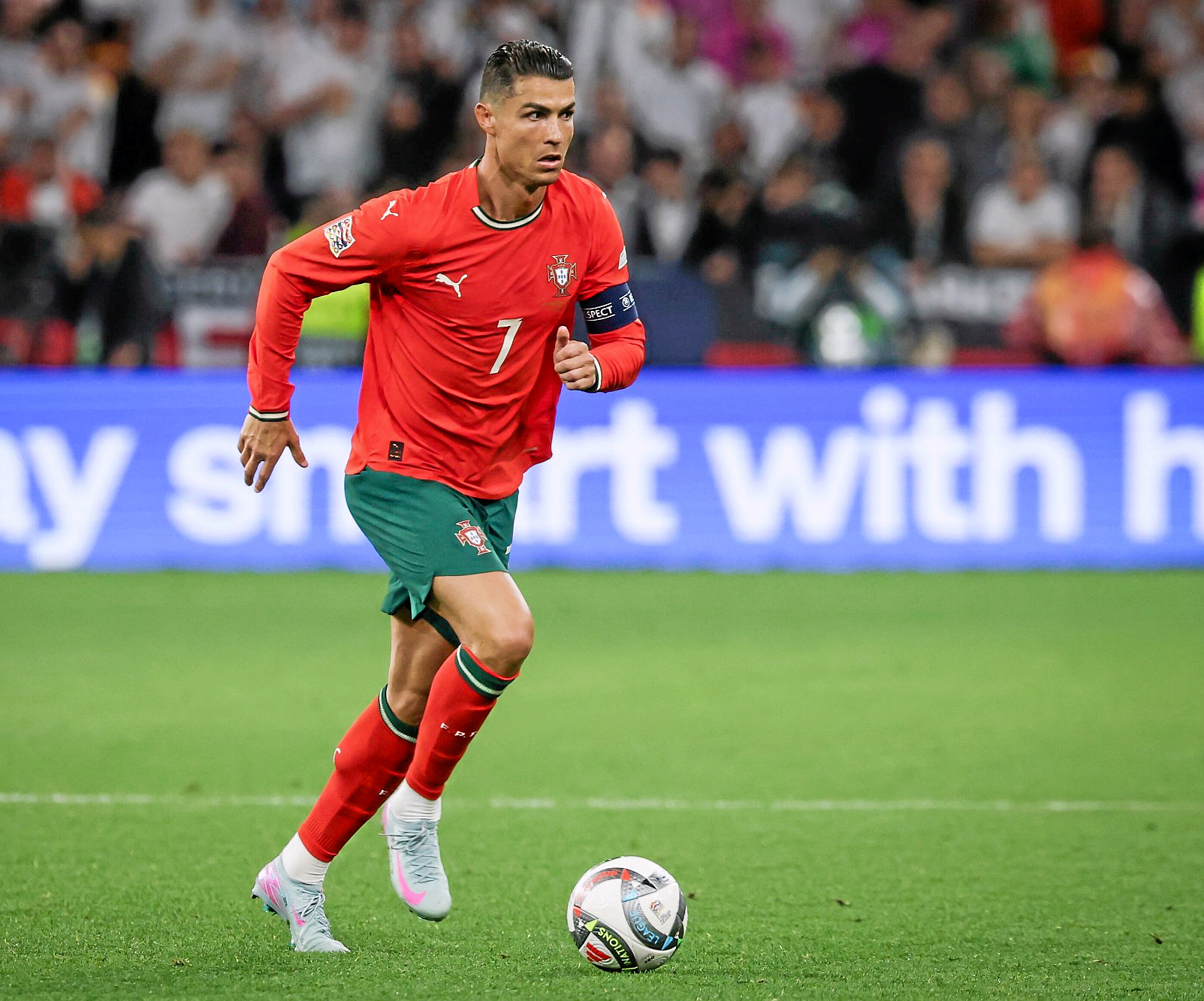 Fu-ball-Milliard-r-Cristiano-Ronaldo-Marke-Mythos-Milliard-r