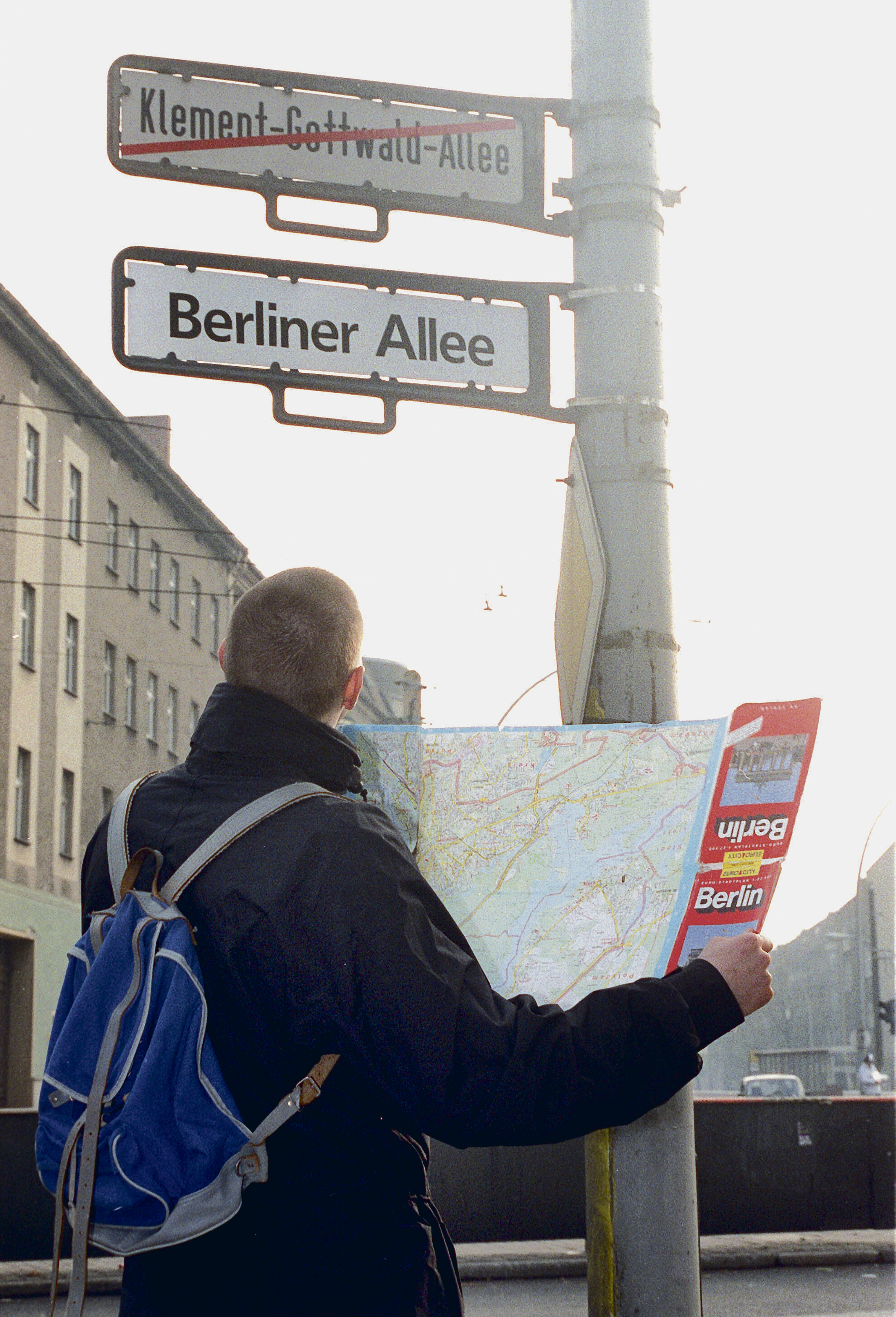 Ausstellung-Stra-ennamen-in-Berlin-Wer-darf-Geschichte-erz-hlen-