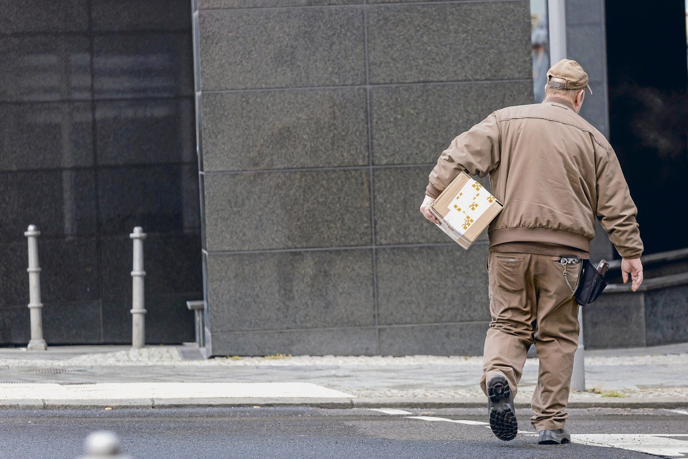 Sub-unter-nehmen-Paketzustellung-in-Berlin-Einfallstor-f-r-illegale-Praktiken