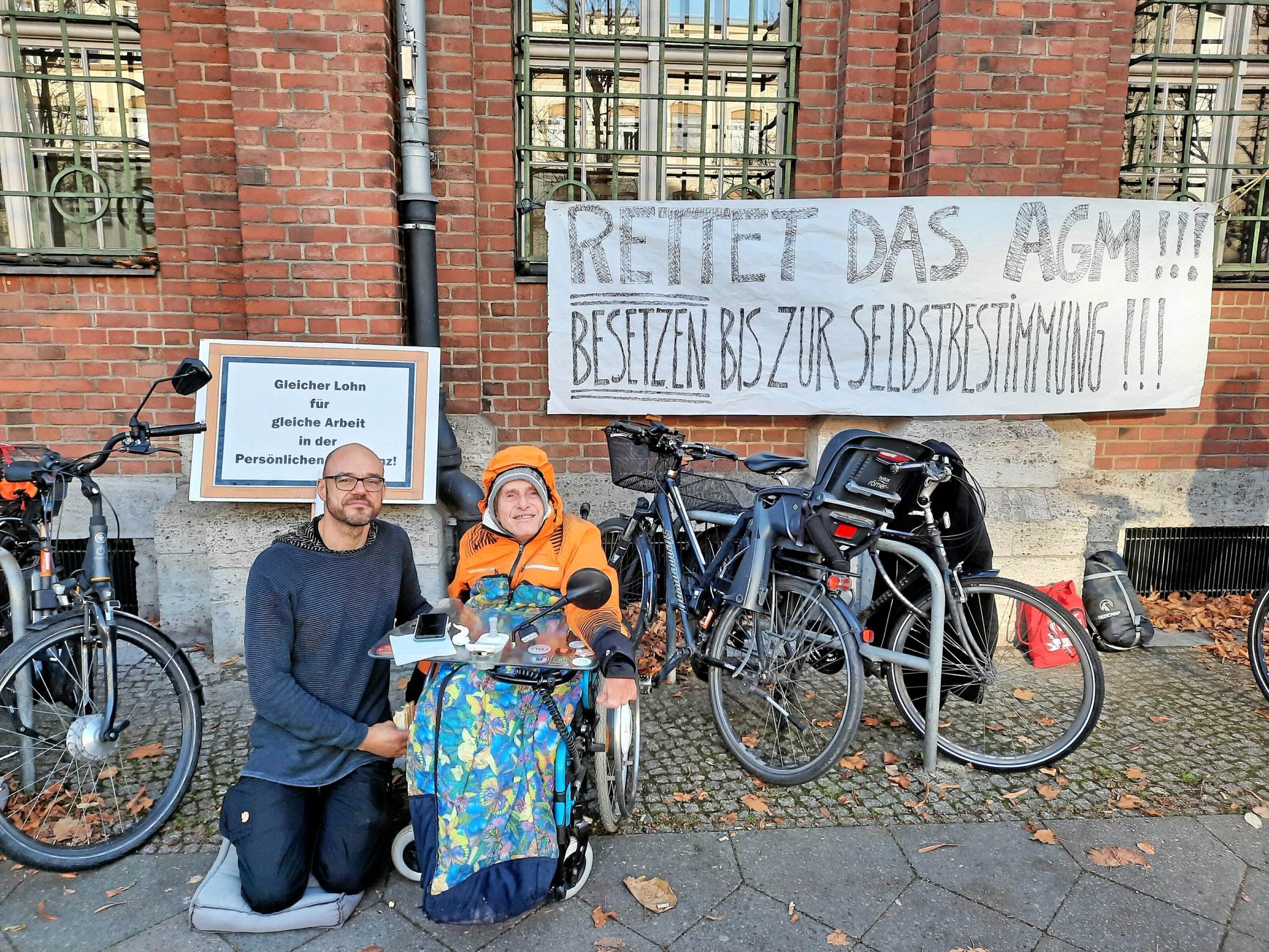 Menschen-mit-Behinderung-Berlin-Selbstbestimmt-leben-selbstbestimmt-besetzen