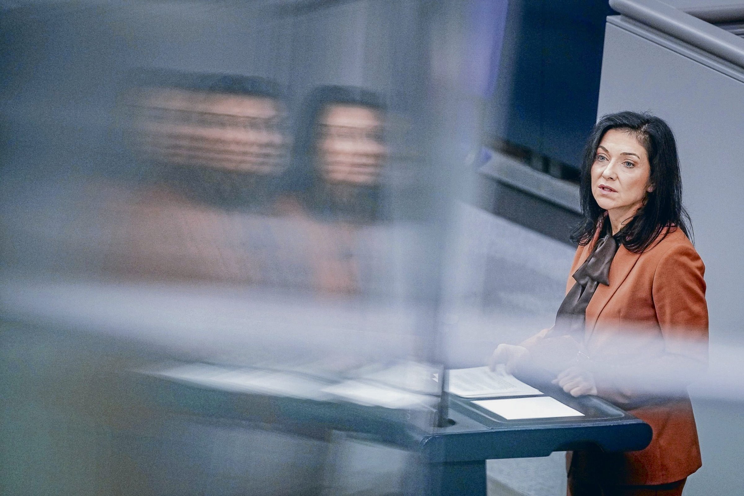 Haushaltsdebatte-Haushaltswoche-im-Bundestag-Drohung-mit-der-Zukunft