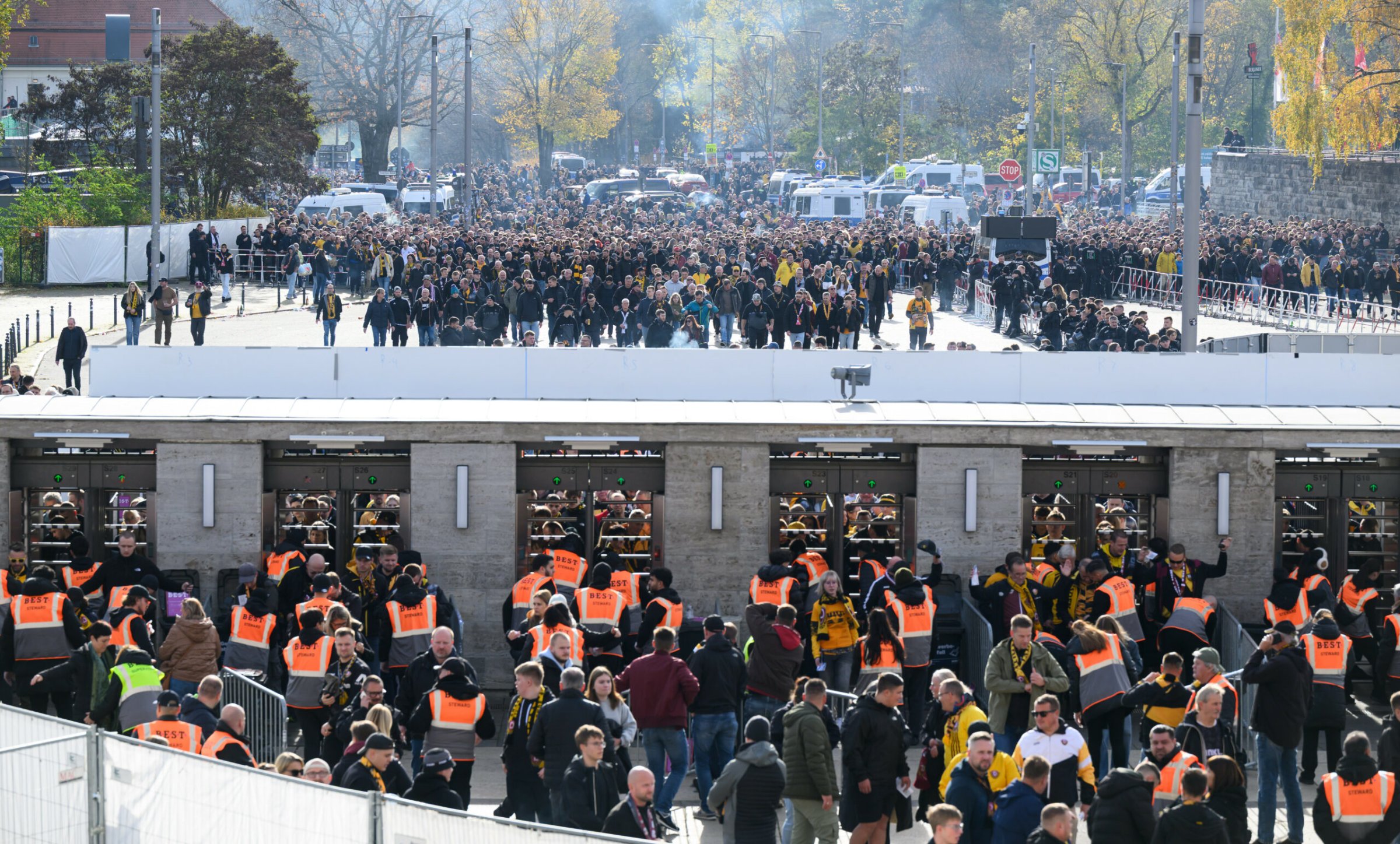 Innenministerkonferenz-Fu-ball-Stadionverbote-statt-Dialog