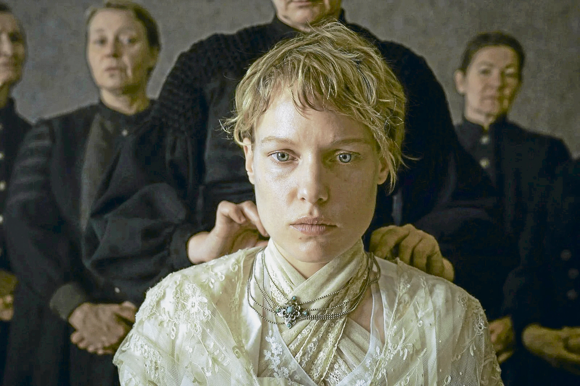 Kino-Welcome-Home-Baby-Hexenhafte-Mafia-Frauen