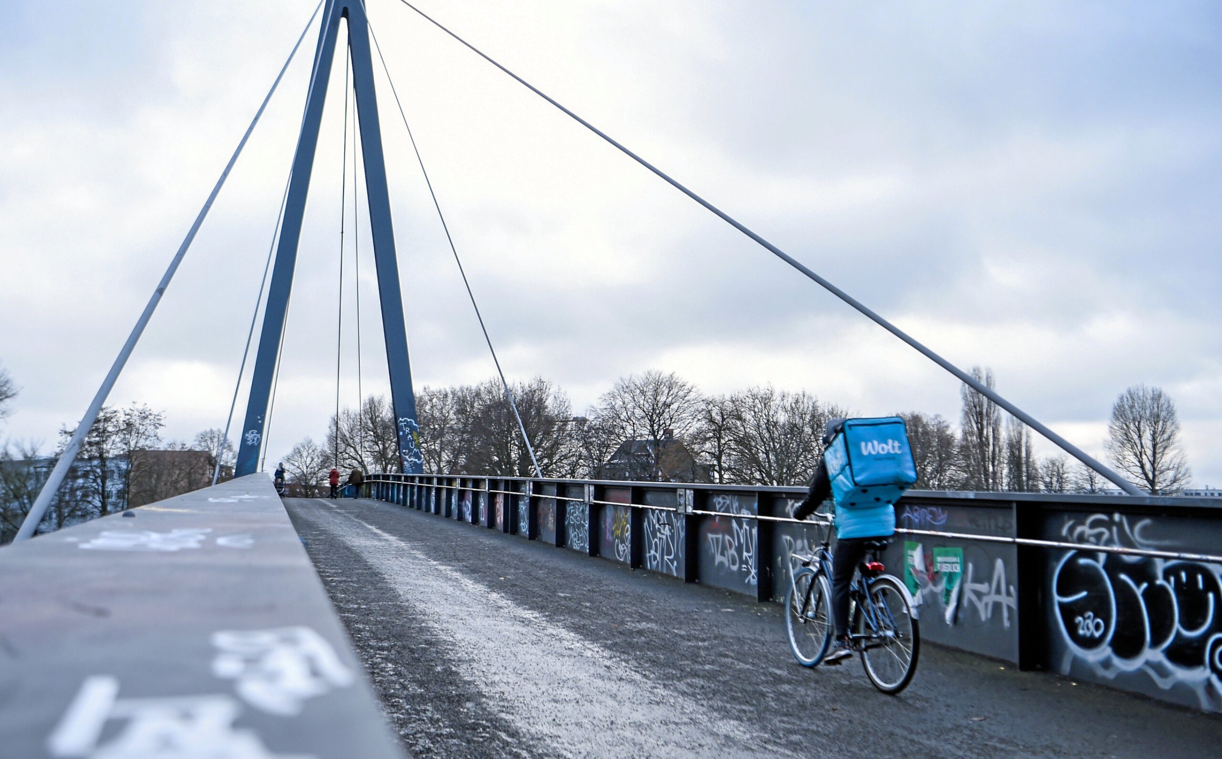 Lieferando-Wolt-Uber-Eats-Lieferdienste-Landesminister-wollen-Subunternehmen-verbieten