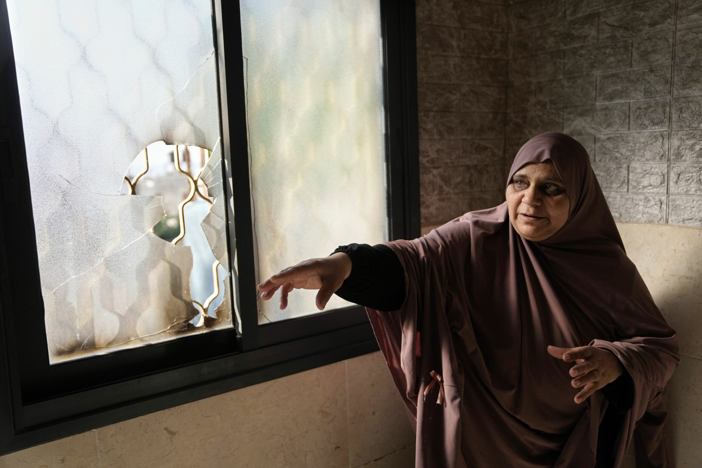 Nahost | Siedler im Westjordanland greifen internationale Aktivisten an