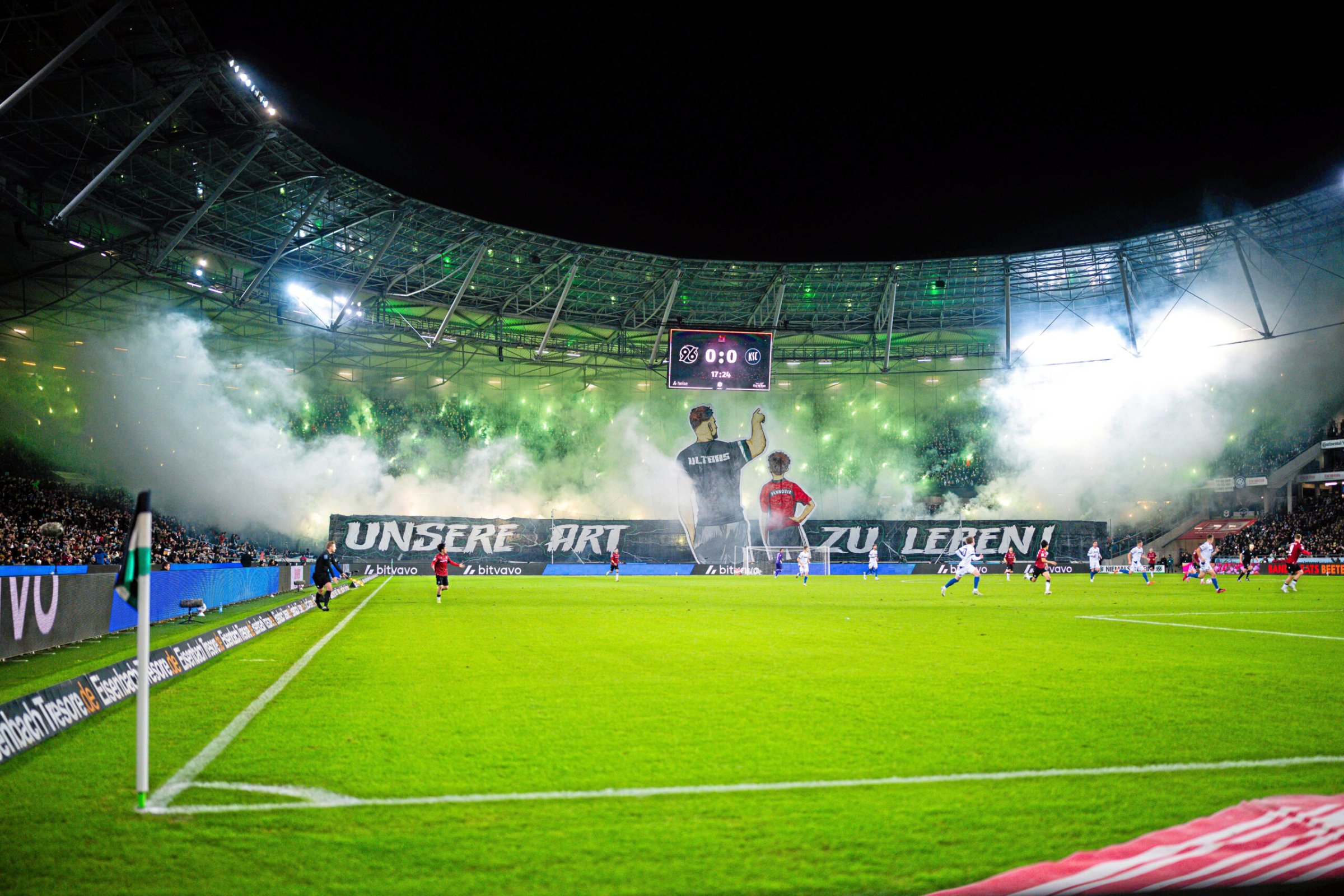 Sicherheit-im-Fu-ball-Legale-Bengalos-f-r-den-berstundenabbau