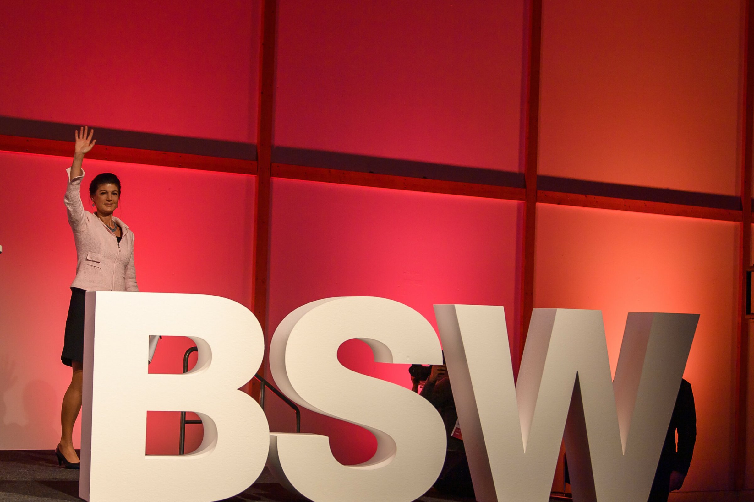 B-ndnis-Sahra-Wagenknecht-BSW-will-etwas-weniger-Wagenknecht-wagen