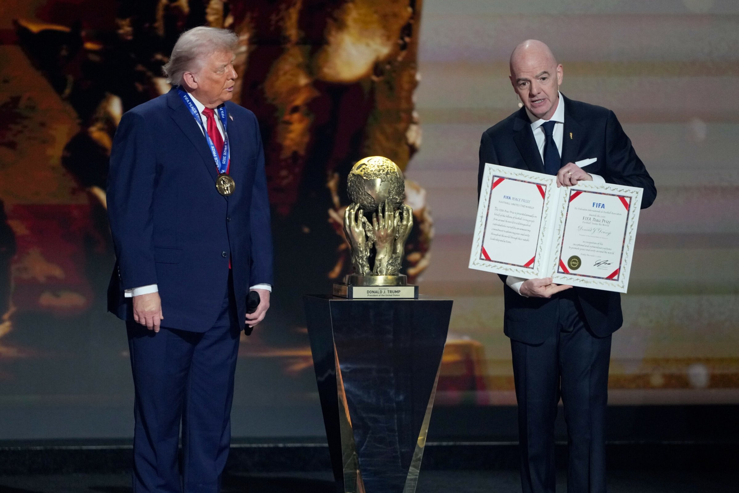 Fifa-WM-Auslosung-Eine-Shitshow-nach-Donald-Trumps-Geschmack