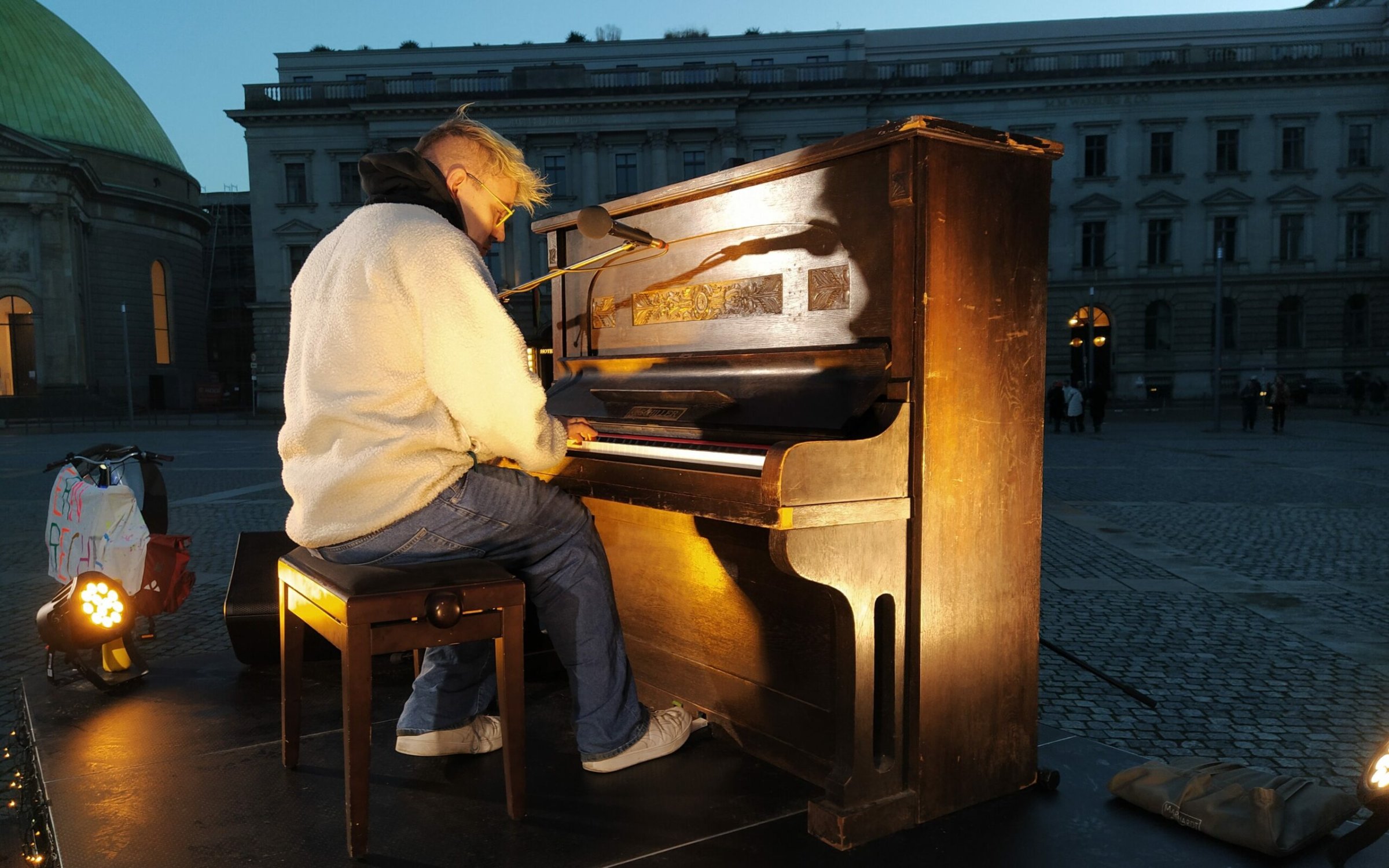 Demokratie-Eine-Melodie-f-r-die-Demokratie