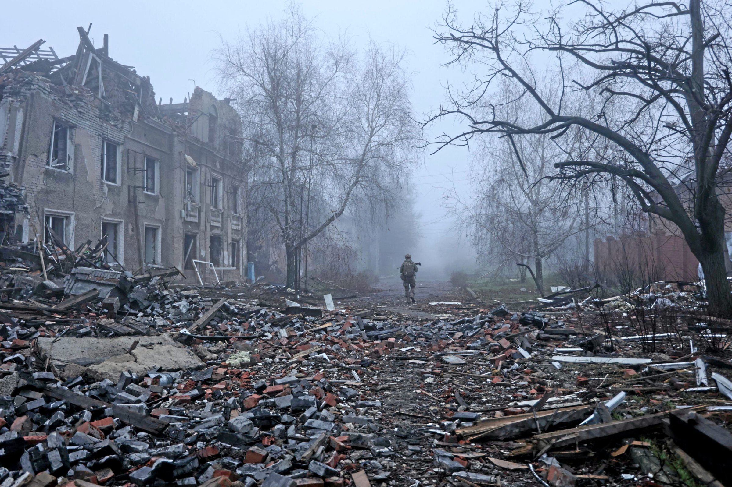 Ukraine-Krieg-Ukraine-Der-Armee-laufen-die-Soldaten-weg