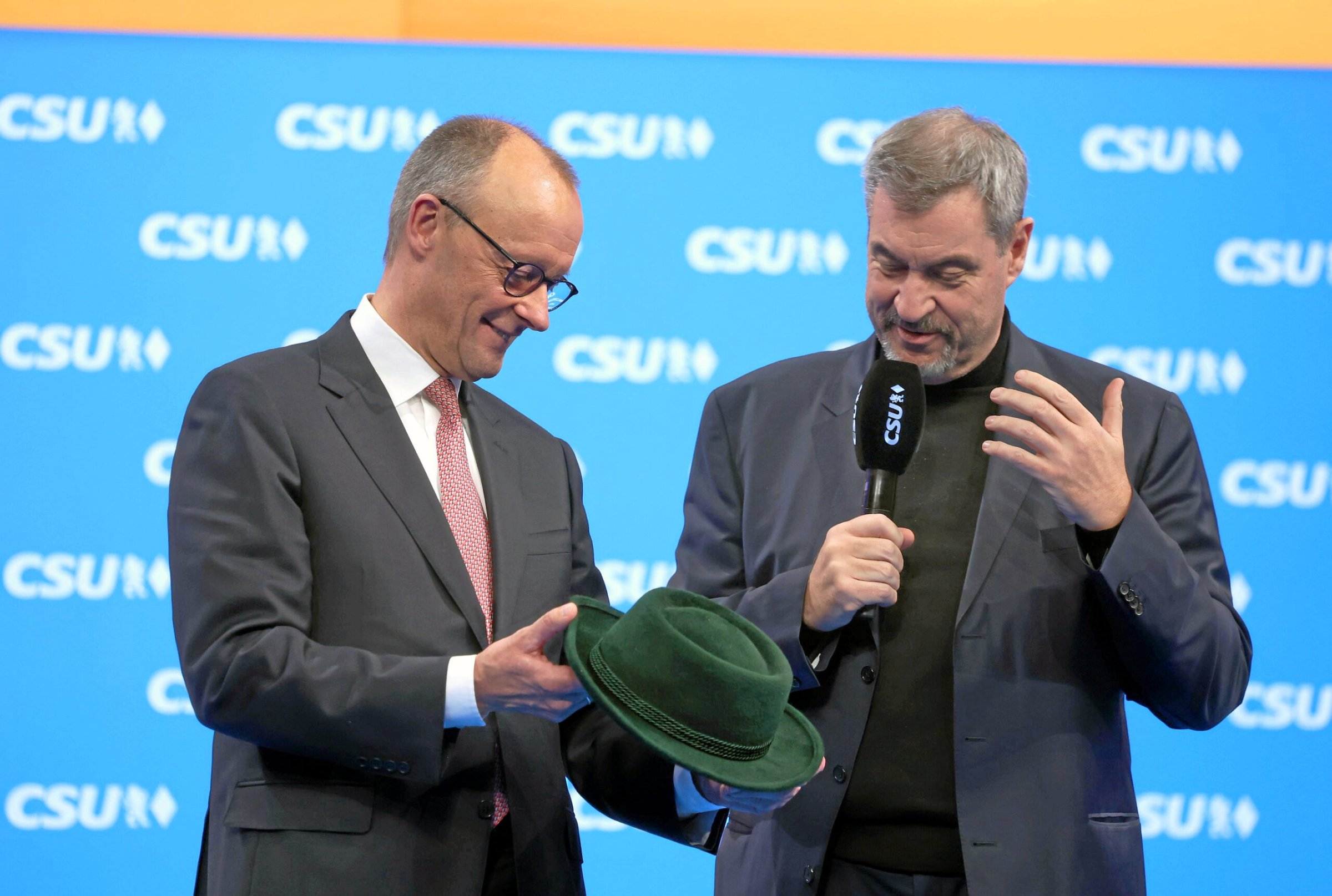Markus-S-der-CSU-Parteitag-Bayerische-Fleischt-pfe