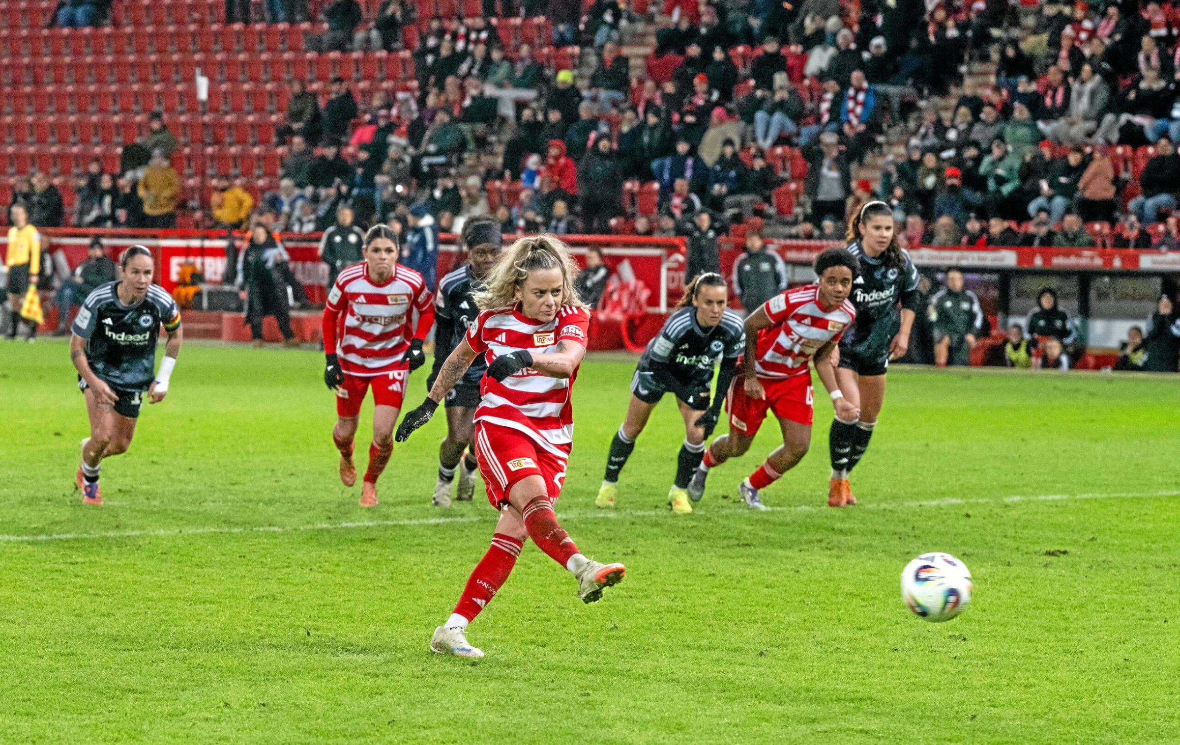 Fu-ball-1-FC-Union-Berlin-Die-Probleme-der-Frauen-in-der-Bundesliga