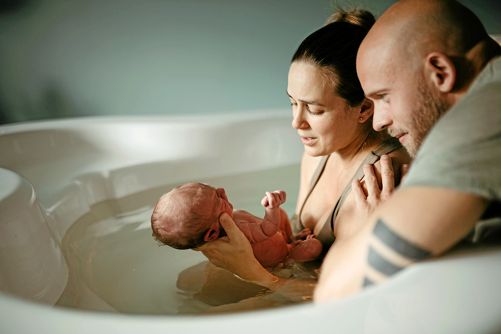 Geburtshaus-Schweden-Wohnzimmer-statt-Krankenhaus