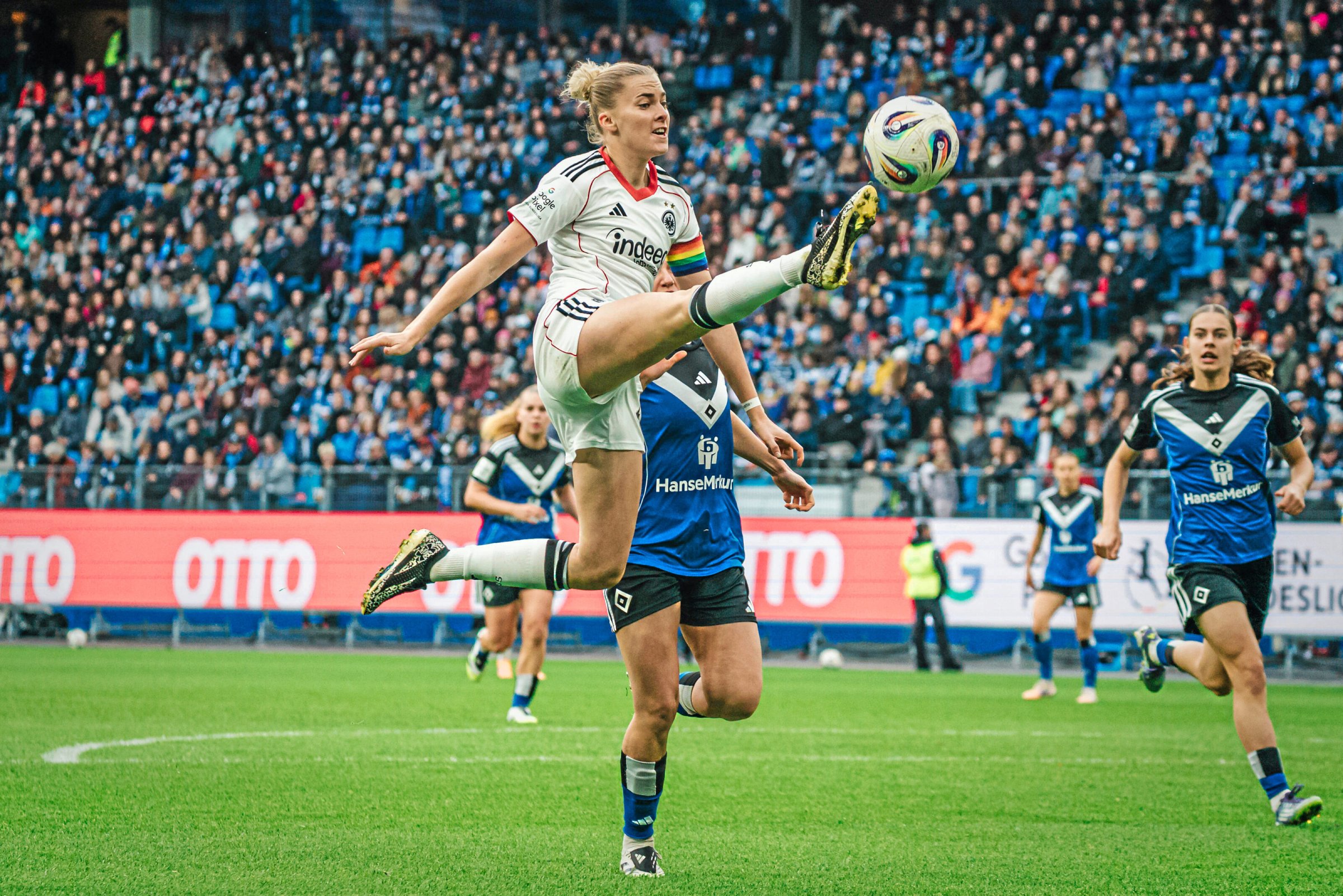 Frauen-Bundesliga-Katja-Kraus-Keine-Denkverbote-im-Fu-ball-der-Frauen