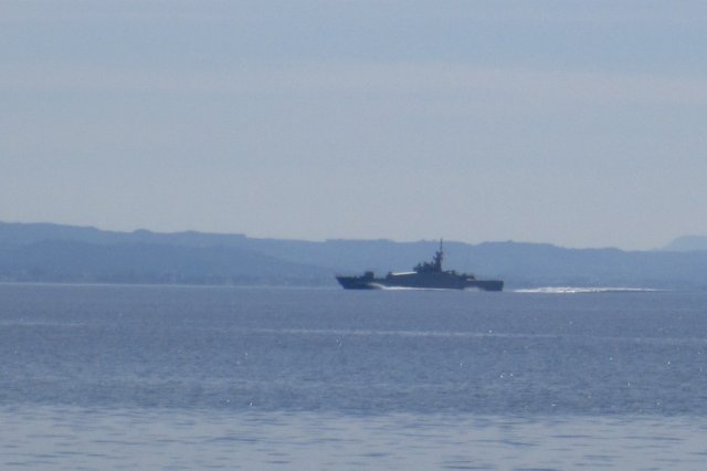 Militärschiffe kreuzen zwischen türkischer Küste und der Insel Kos.