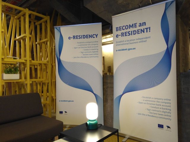 Werbung für den Standort "Estland": Gründer und Unternehmer können sich in Estland als "e-resident" registrieren lassen um Unternehmen per Mausklick online zu gründen.