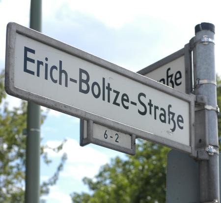 Auch im Straßenbild ist der Ermordete noch nicht vergessen: Erich-Boltze-Straße in Berlin-Prenzlauer Berg