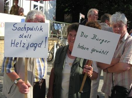 B&#252;rgerprotest in Sch&#246;nberg