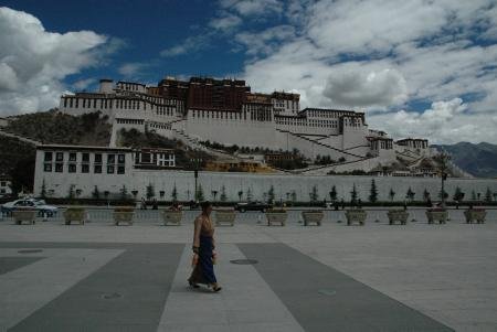 Potala-Palast in Lhasa, einst Winterresidenz des Dalai Lama