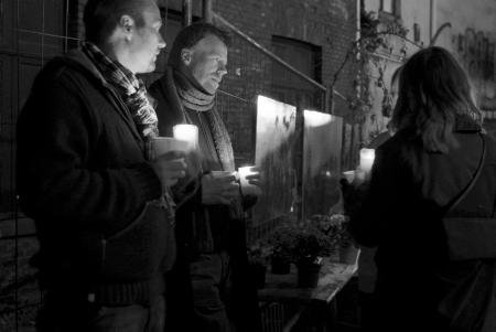 Kerzen f&#252;r das G&#228;ngeviertel: Der Streit um die Zukunft des besetzten Quartiers in der Hamburger Innenstadt geht in die n&#228;chste Runde. Foto:dpa/Christians