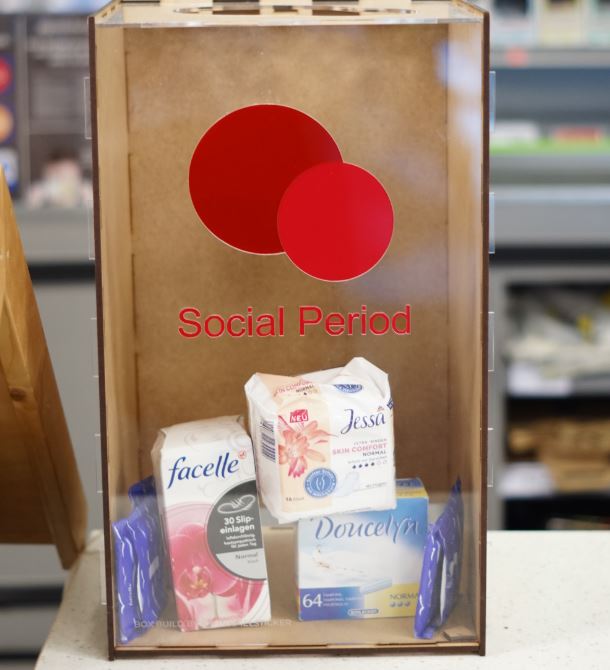 Spendenbox von Social Period für Menstruationsartikel