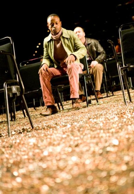 Para N. Kiala in seiner Rolle während einer Inszenierung an der Schaubühne.