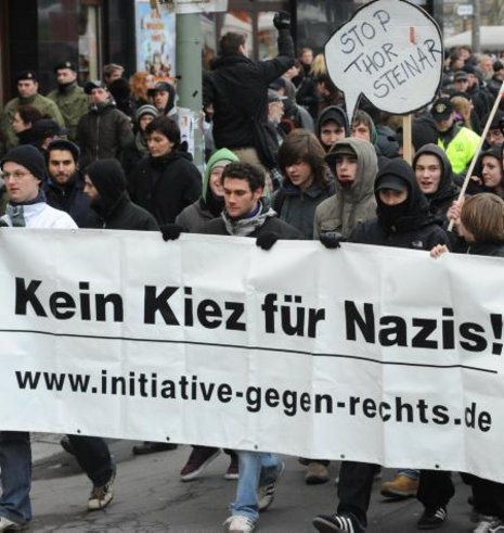 Protest gegen &#187;Thor Steinar&#171; in Friedrichshain ND-