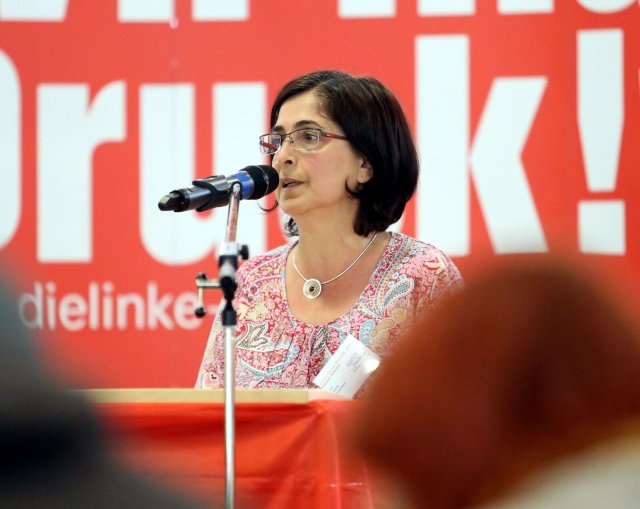 Die Linke-Politikerin Hamide Akbayir bei einer Veranstaltung der Partei