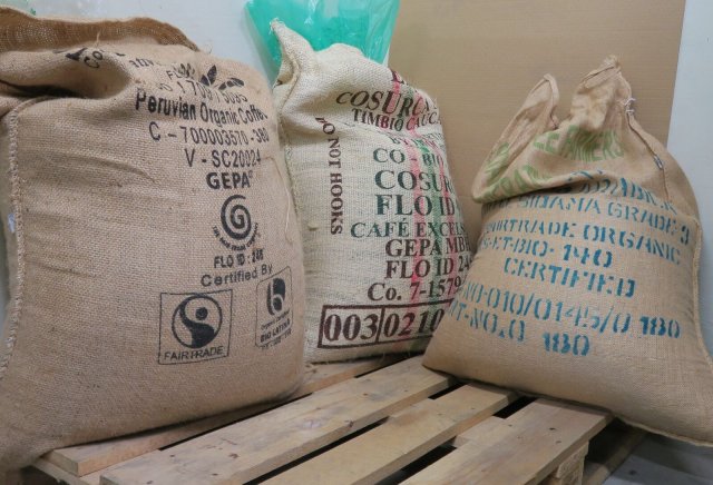 Die Bohnen für die X-Roast-Kaffee kommen von der Fair-Trade-Gesellschaft Gepa.