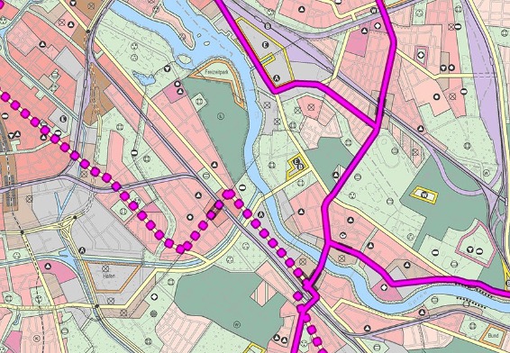 In der 2019 veröffentlichten Themenkarte Straßenbahn zum Berliner Flächennutzungsplan ist die Strecke zum Bahnhof Schöneweide gestrichelt eingezeichnet. Doch beim Brückenneubau ist das nicht berücksichtigt worden.
