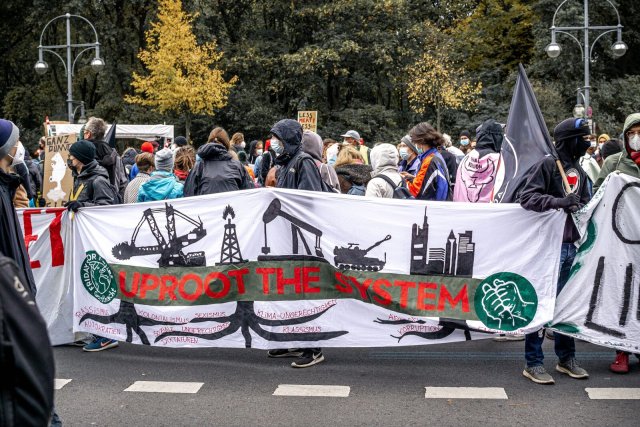 Demonstration von Fridays for future in Berlin (Oktober 2021): Das System will auch Europas Linke mit dem Projekt eines Left New Green Deal verändern.