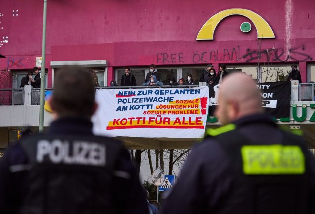 Polizei unerwünscht: Gegen die geplante Wache am Kottbusser Tor kam es am Wochenende zu Protesten